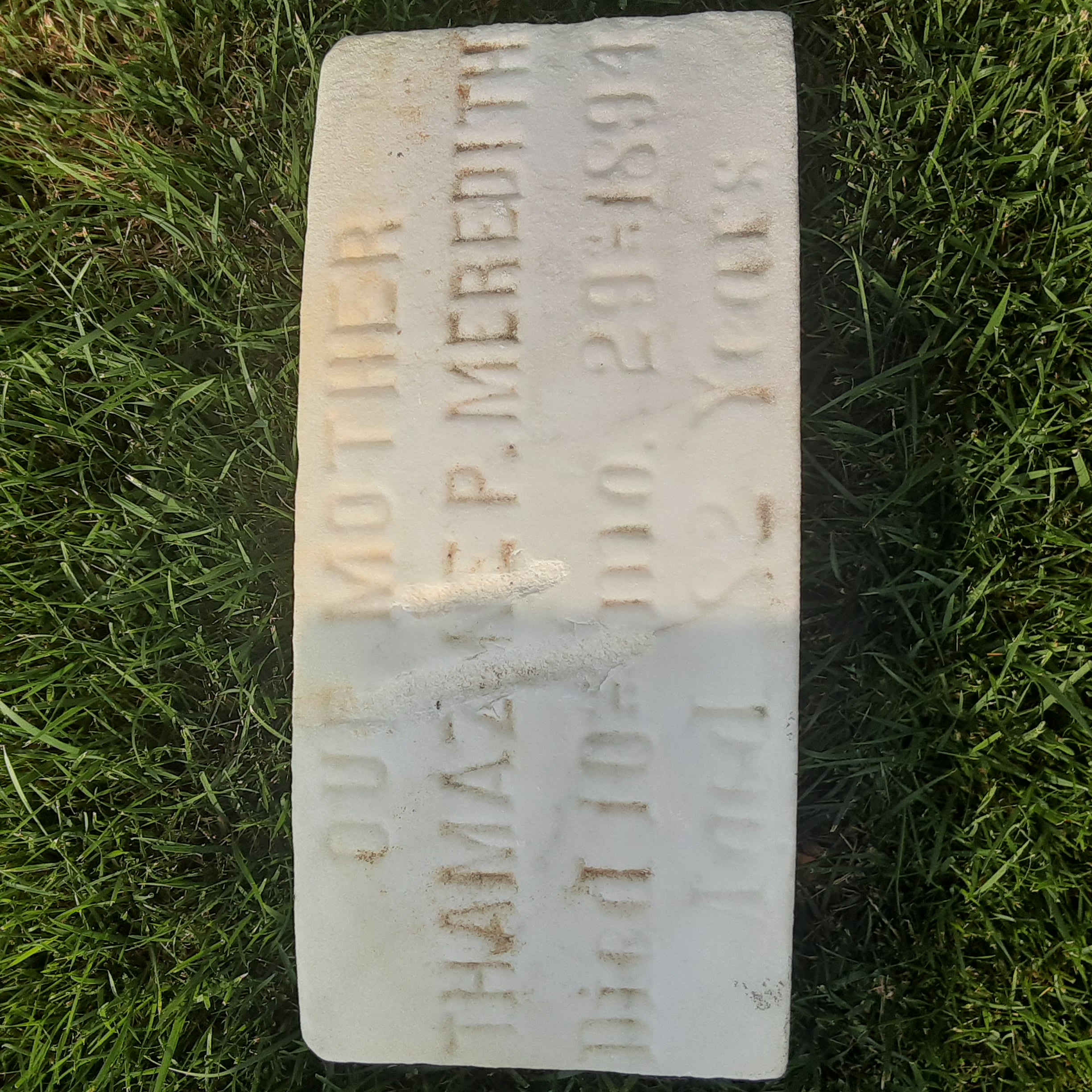 Headstone of Thamazine Meredith